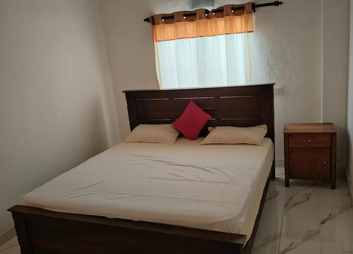 Meshendra Garden By Madona Hotel Katunayake