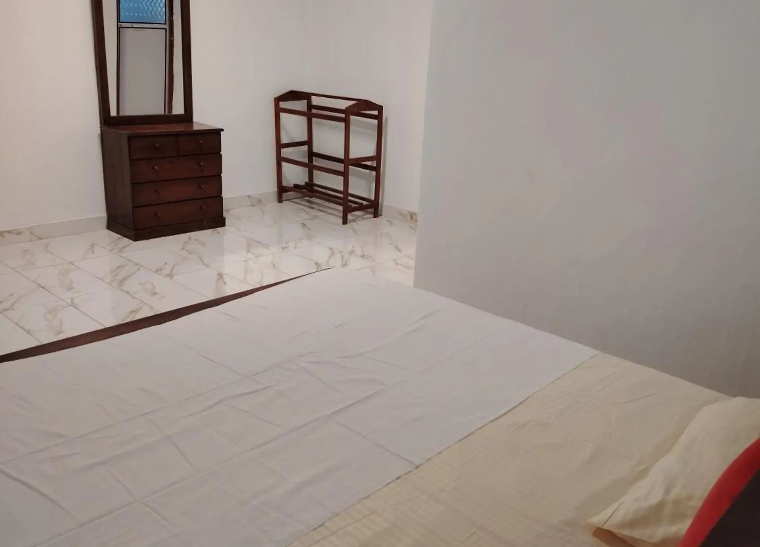 ***  Meshendra Garden By Madona Hotel Katunayake Sri Lanka