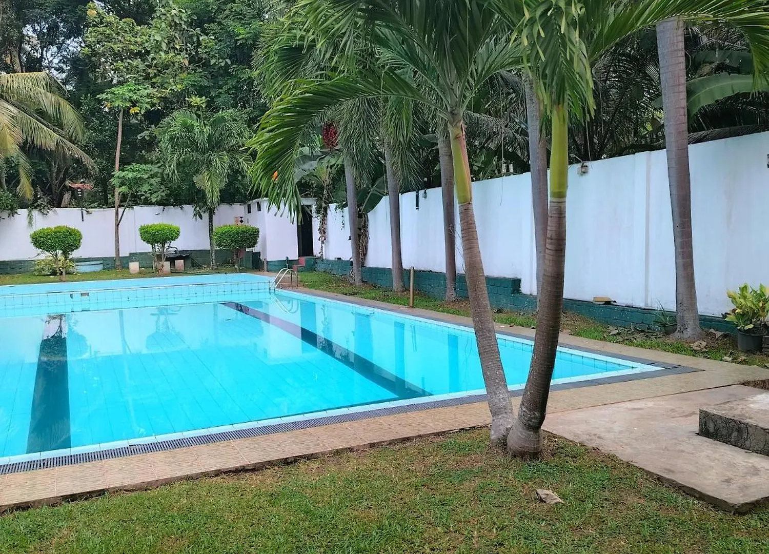 Meshendra Garden By Madona Hotel Katunayake
